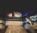 78-летний курильчанин  на внедорожнике вылетел на встречку и врезался в микроавтобус