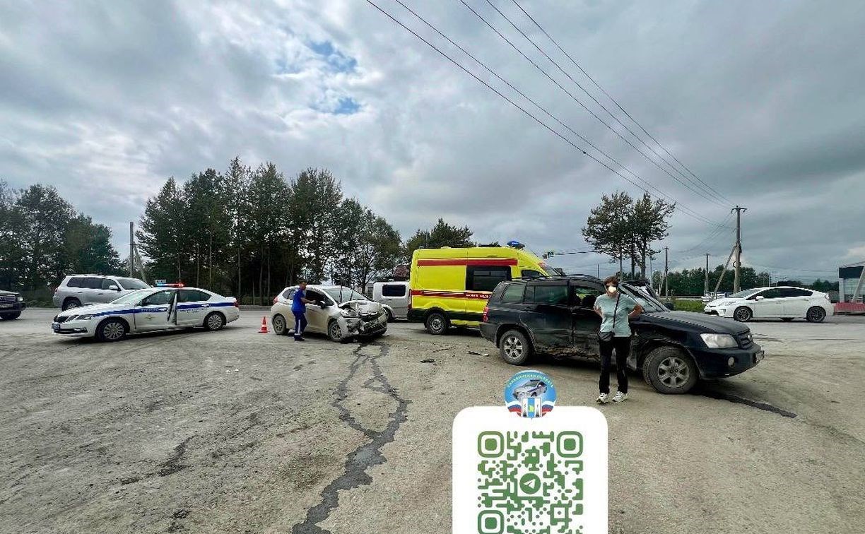 Девушка с ребёнком пострадали в аварии в Южно-Сахалинске