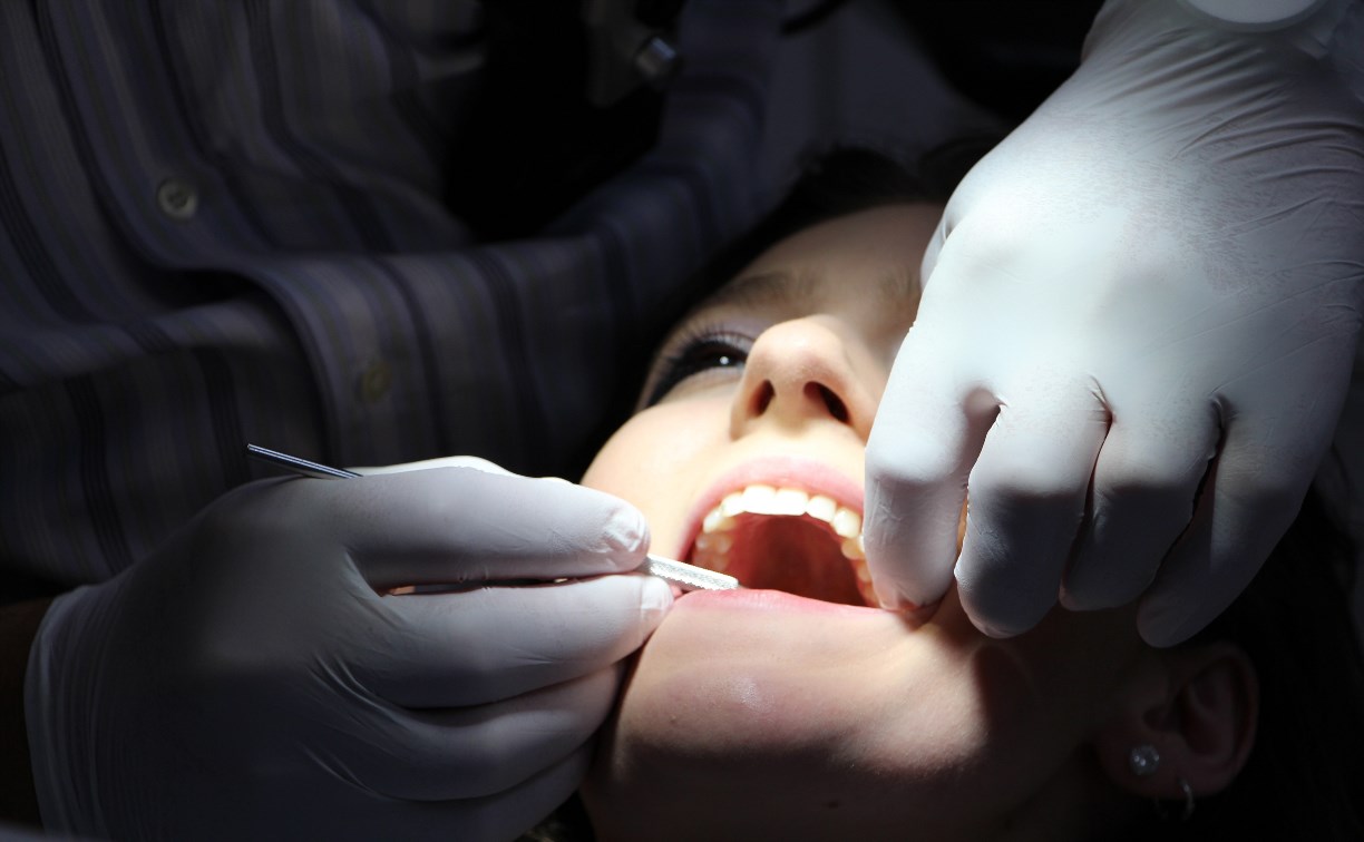 Сахалинцы подключились к "распродаже" зубов мудрости