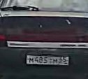 В Южно-Сахалинске автомобилист едва не спровоцировал массовое ДТП