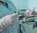 Больше тысячи доз вакцины "Спутник V" передали Корсакову