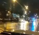 Лобовое столкновение двух авто произошло в Южно-Сахалинске