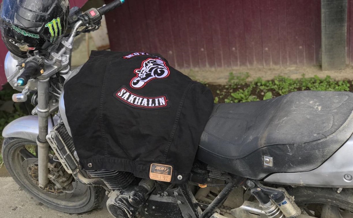 Угнанный накануне мотоцикл нашли "Мотоохотники" в Южно-Сахалинске