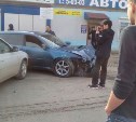 Три автомобиля столкнулись в Холмске