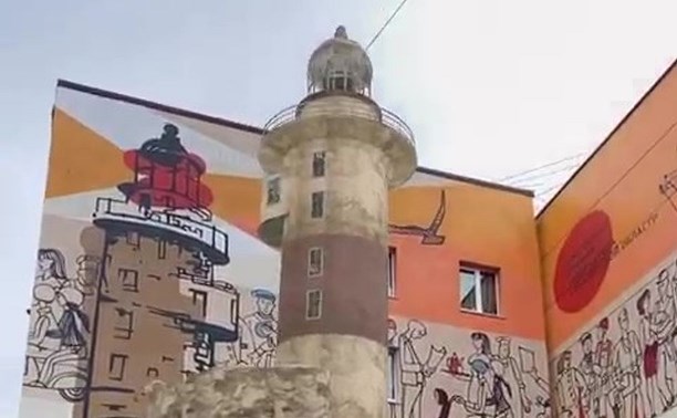 Программист "оживил" граффити на фасадах в Южно-Сахалинске