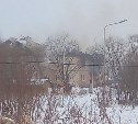 При пожаре в двухэтажке в Макаровском районе пострадала женщина