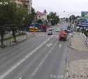 Водитель микроавтобуса устроил тройное ДТП в Южно-Сахалинске и укатил с места аварии