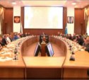 Губернатор Сахалинской области встретился с представителями Общественной палаты