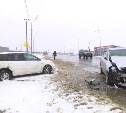 Две иномарки столкнулись утром 18 апреля в Южно-Сахалинске