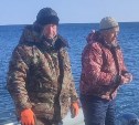 Сахалинских рыбаков спасли с оторвавшейся льдины в Макаровском районе