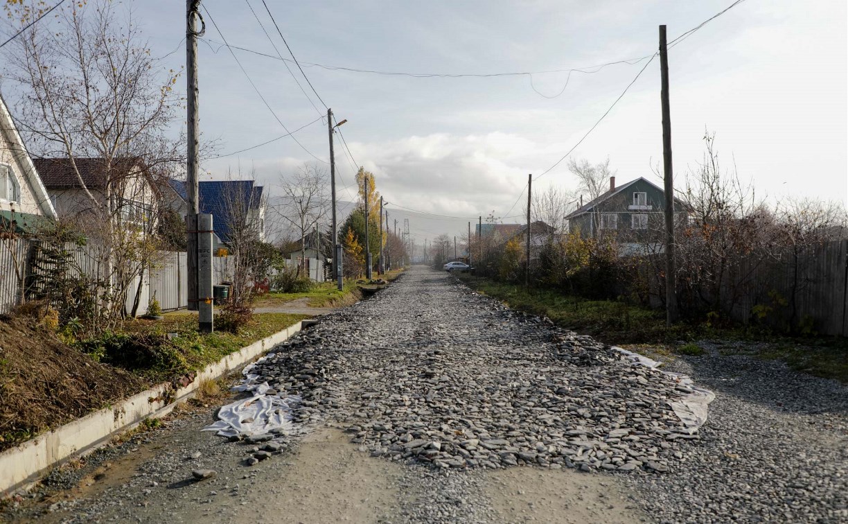 Итоги ремонта дорог этого сезона подводят в Южно-Сахалинске 