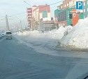 Очевидцы: кипяток течёт на улице Пуркаева в Южно-Сахалинске