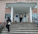 Жители Лугового жалуются на коммунальные проблемы, перебои с электричеством и очереди в поликлинике