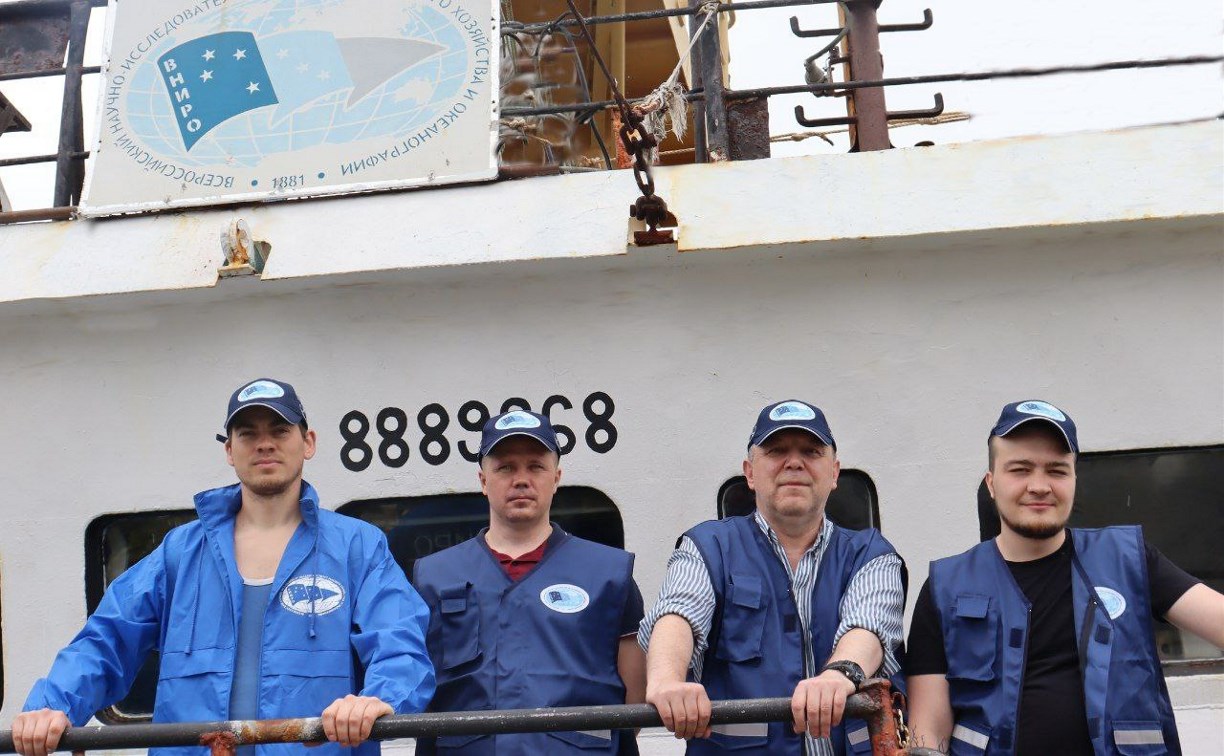 Экспедиция из Владивостока изучит лососей в районе Курил