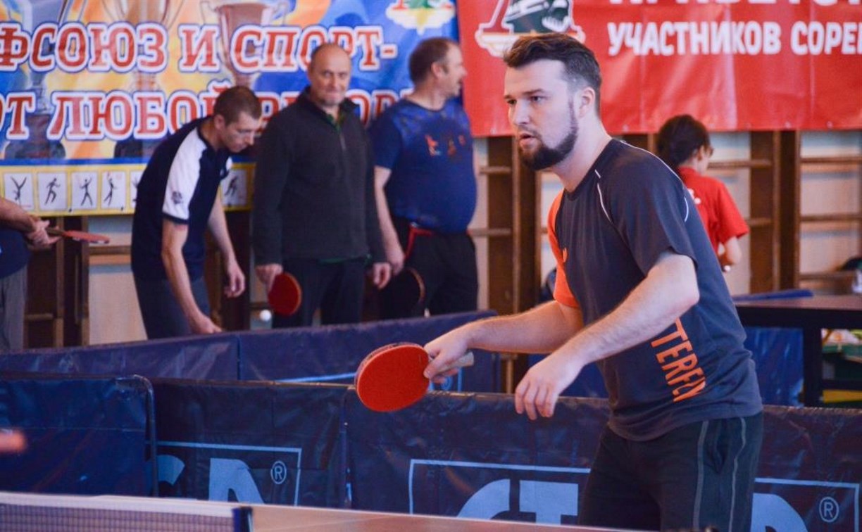 В борьбе за звание чемпиона по пинг-понгу сошлись 70 сахалинцев 