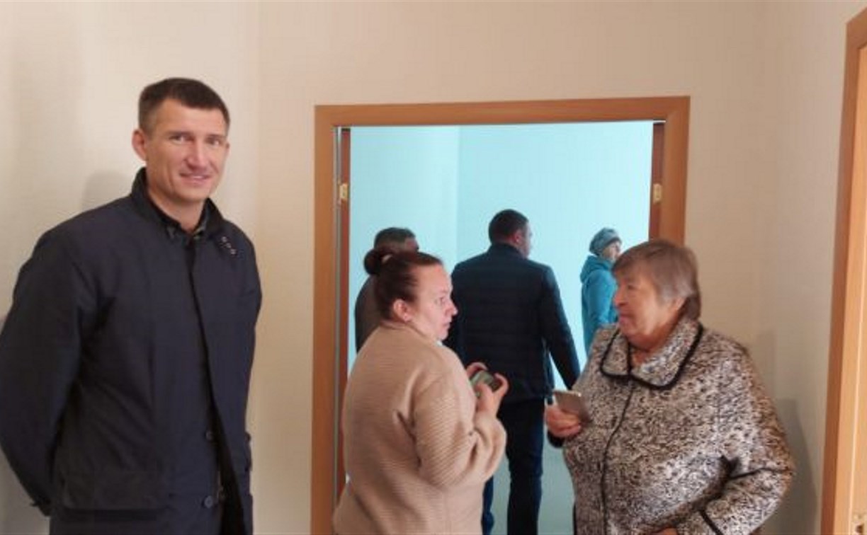 Еще 60 сахалинцев получили ключи от новых квартир