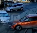 Двум водителям повезло: появилось видео момента ДТП с 4 авто в Южно-Сахалинске