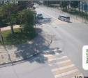 В Южно-Сахалинске водитель Toyota Noah наехал на 9-летнего самокатчика