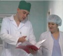 Пособием и жильем будут привлекать молодых врачей на Сахалин 