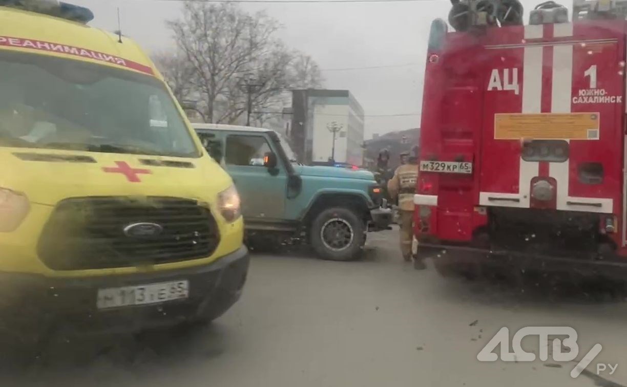 Опубликованы кадры с места массового ДТП в Южно-Сахалинске