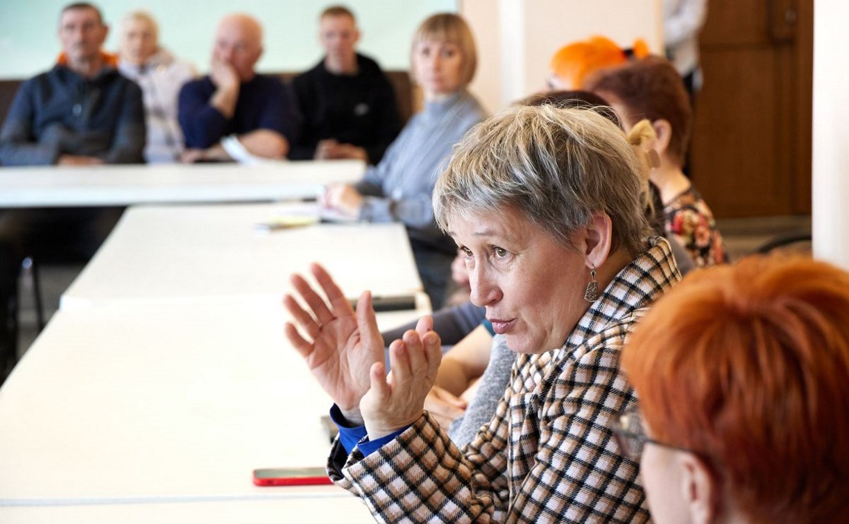 В селах Березняки и Старорусское проверят дороги и установят освещение