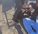 На Сахалине с поличным взяли курьера мошенников, который собирал с пенсионеров миллионы рублей