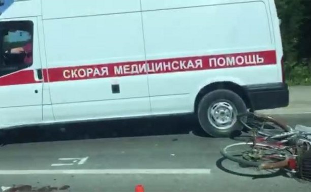 Велосипедиста сбил грузовик в Троицком