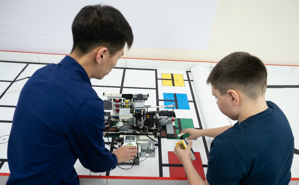 Две дополнительные группы по робототехнике открыли в Южно-Сахалинске