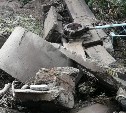 "Поднял 15 ведер размытого асфальта": как работники водоканала на Сахалине боролись с наводнением
