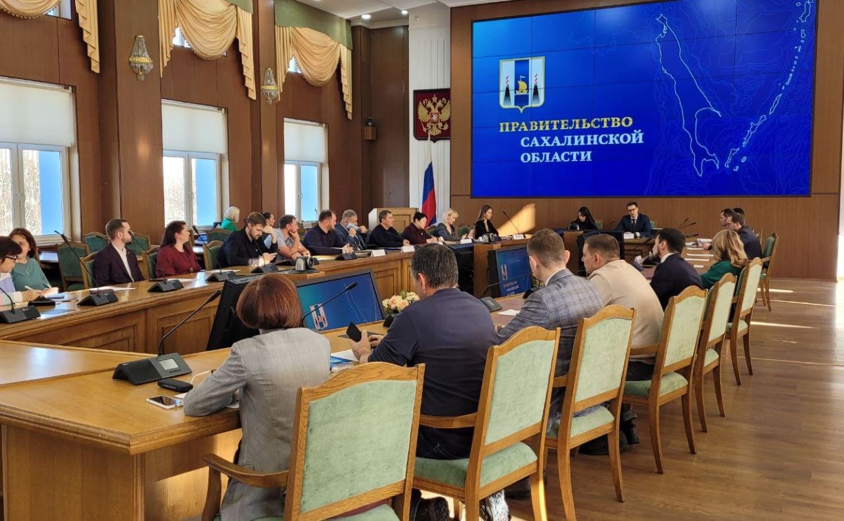 На совещании с сахалинскими туроператорами отметили важность уведомления МЧС о походах