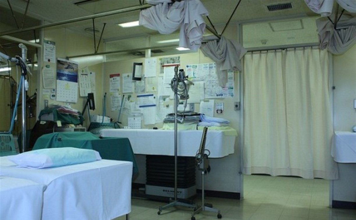 В двух больницах Южно-Сахалинска отменили плановую госпитализацию