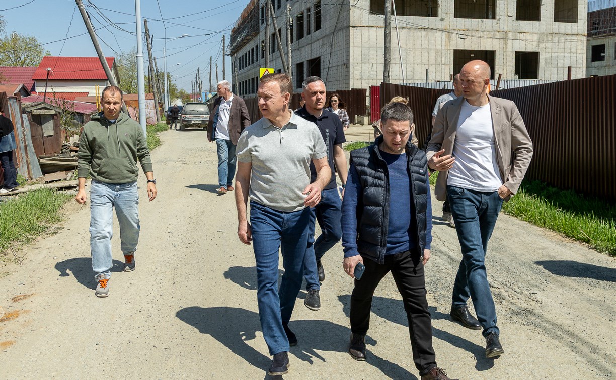 Сергей Надсадин проинспектировал жилой район строительства школы №4