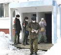 Армейские патрули и трехразовая дезинфекция: в Хомутово продолжаются карантинные мероприятия