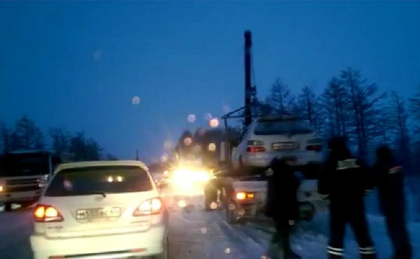 Огромную пробку спровоцировала авария у Старорусского