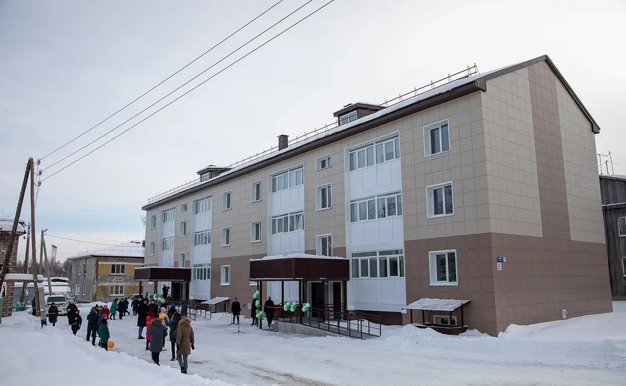 Почти два десятка семей обрели новое жилье в Покровке