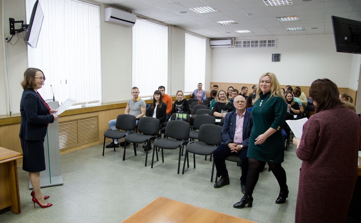 В Южно-Сахалинске вручили сертификаты на улучшение жилищных условий 