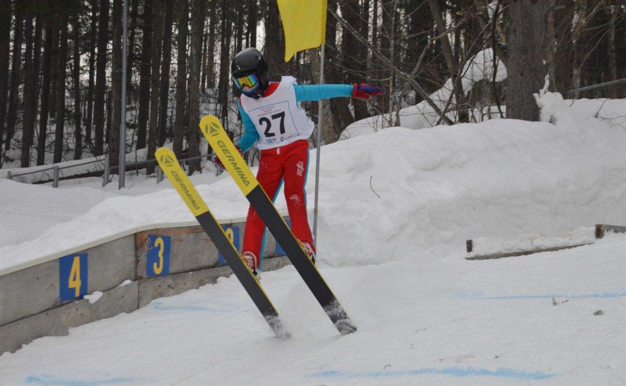 Первенство области по прыжкам на лыжах с трамплина прошло в День зимних видов спорта в Южно-Сахалинске