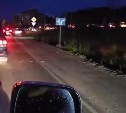 "Пустите нас, позязя": как автомобилисты несколько часов стояли в пробке по дороге в Южно-Сахалинск