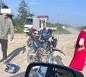 Несовершеннолетние бесправники гоняли на мотоциклах по Охе