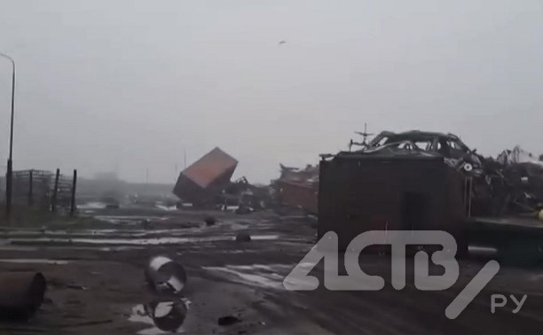 Погром и серьёзный урон: видео пострадавшего от цунами рыбзавода в Северо-Курильске