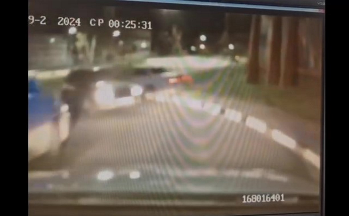Видео полицейской погони в Долинске: за рулём Toyota Mark II находился пьяный 21-летний бесправник Видео полицейской погони в Долинске: за рулём Toyota Mark II находился пьяный 21-летний бесправник