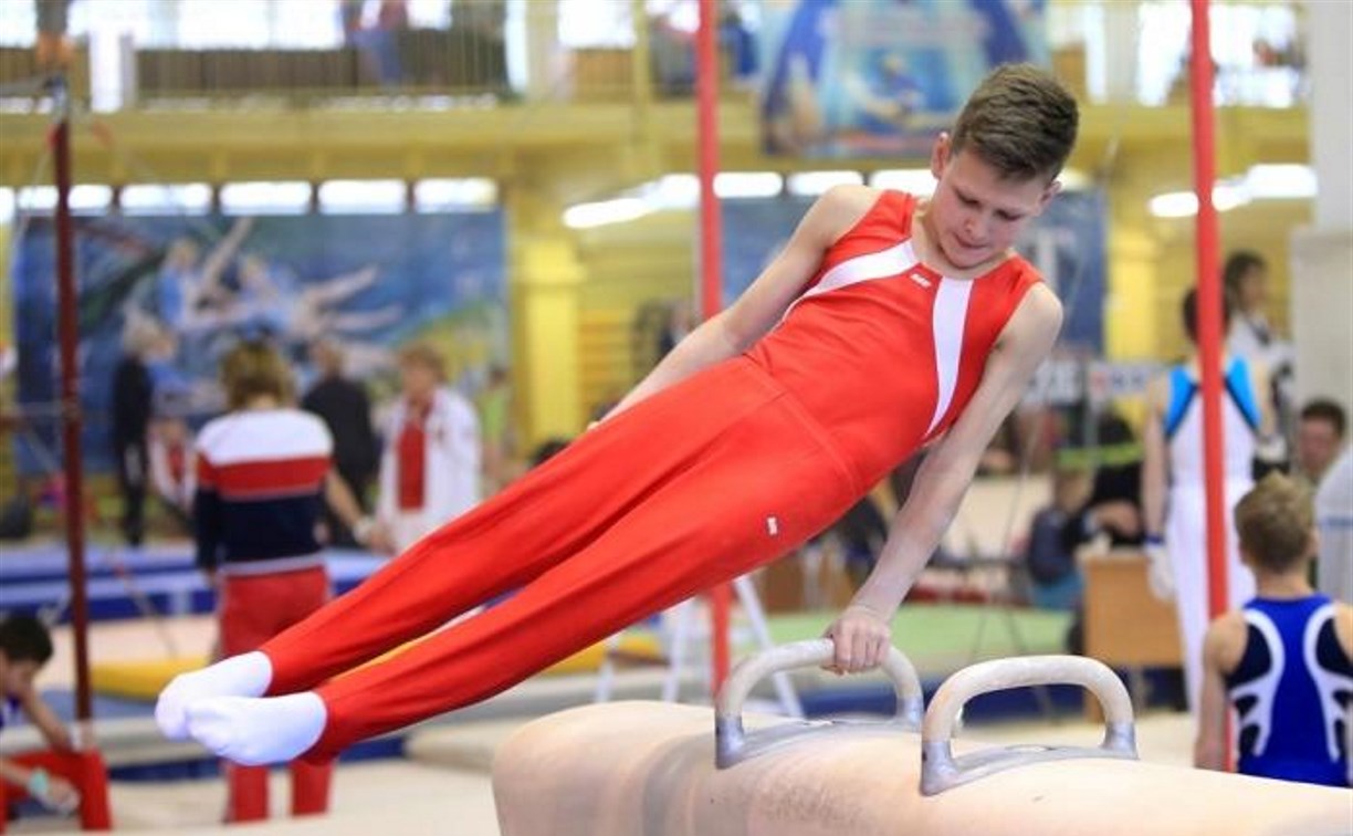 На дальневосточных соревнованиях сахалинский гимнаст завоевал золото