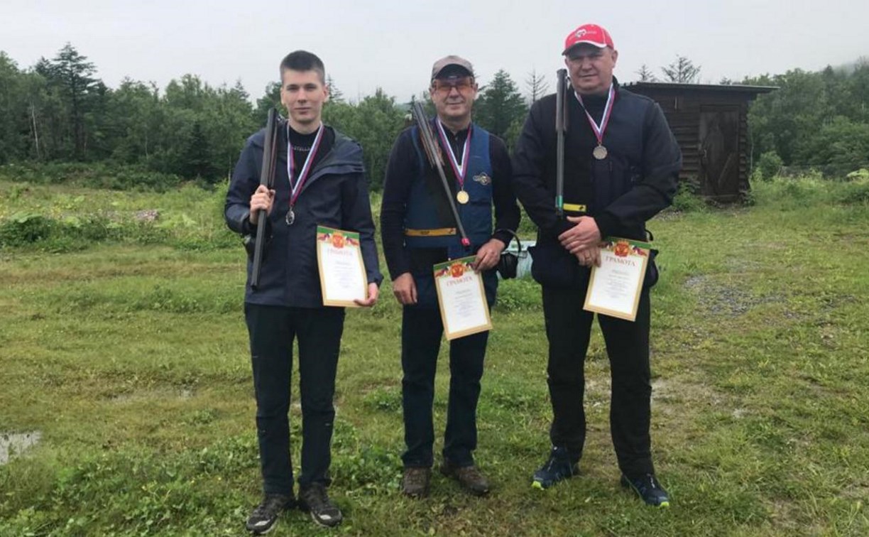 Чемпионат области по стендовой стрельбе среди мужчин прошел на Сахалине