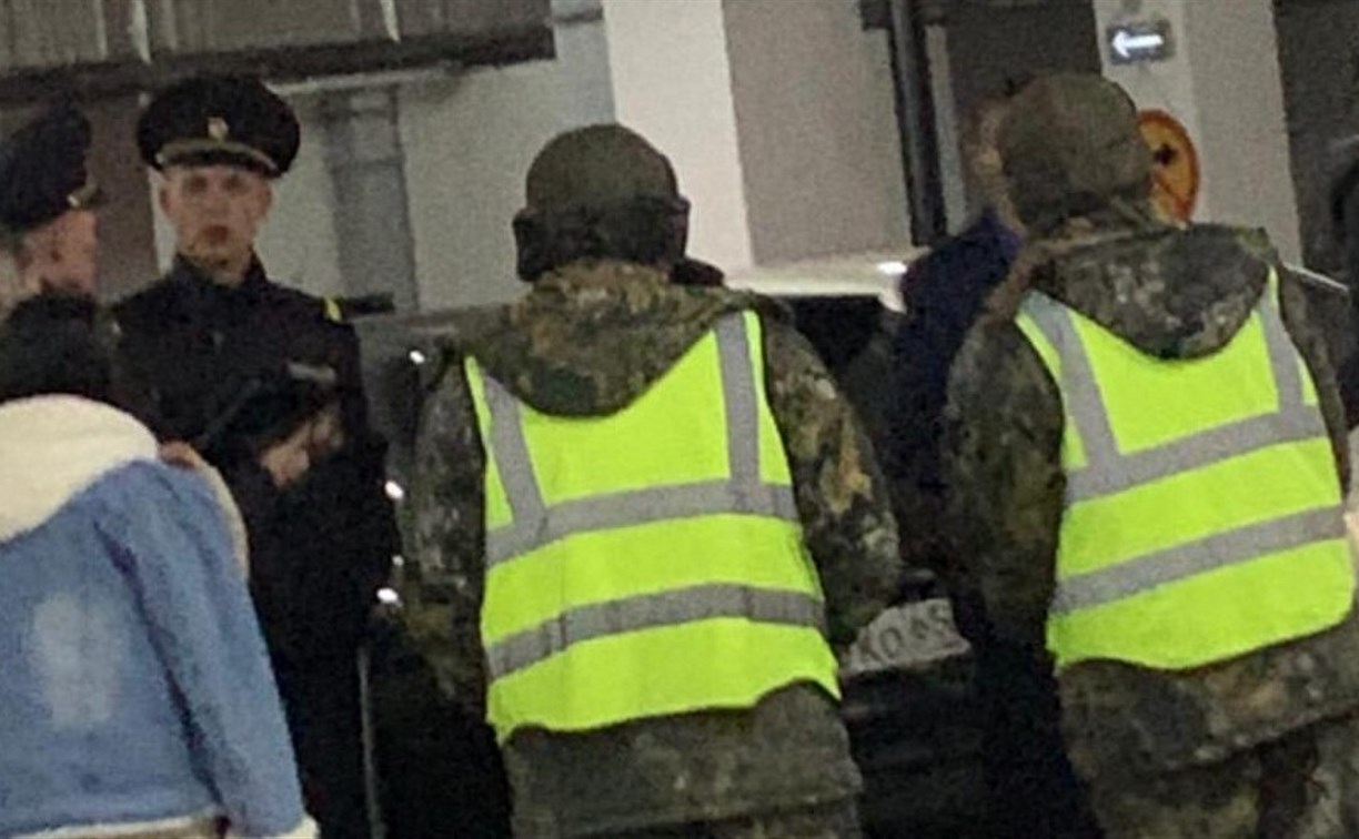 Охранник парковки в Южно-Сахалинске избил подростка 