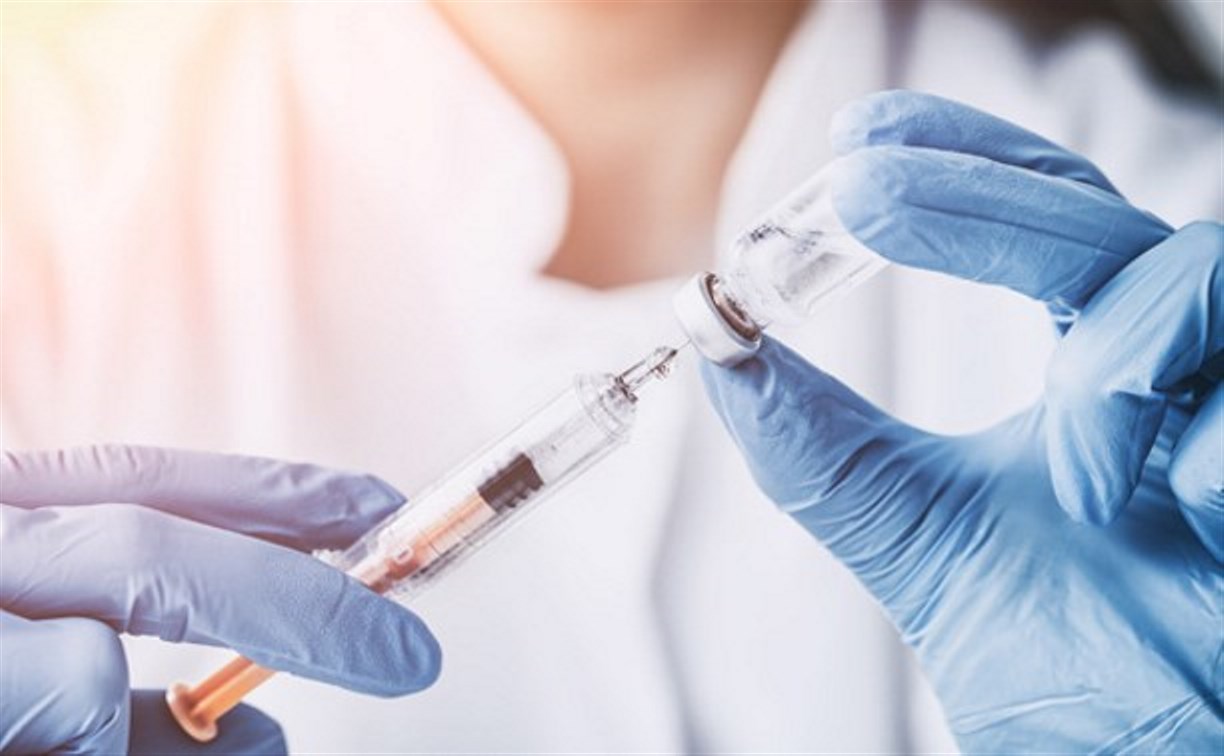 Вакцинацию от COVID-19 на Сахалине и Курилах прошли 36 723 человека