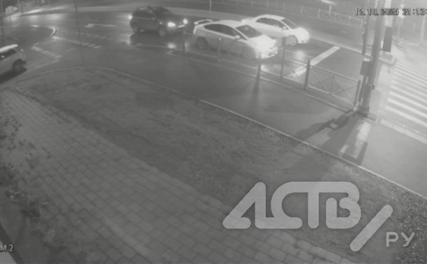 Странное ДТП в Южно-Сахалинске попало на видео
