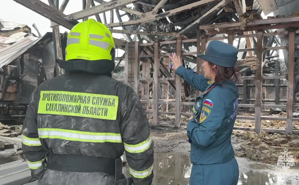 Пожар на очистных в Новотроицком тушили более 10 часов - сгорели четыре автовышки