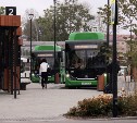 Турист ждал в Южно-Сахалинске автобус на пляж "Охота", но тот так и не приехал