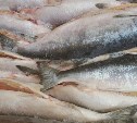 На Дальнем Востоке продолжают падать цены на мороженую рыбу
