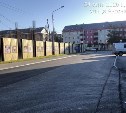 В Южно-Сахалинске заасфальтировали улицу Буюклы, которую ранее повредила тяжелая техника 